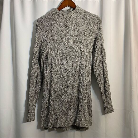 Old Navy Gray Long Sweater - Picture 3 of 4